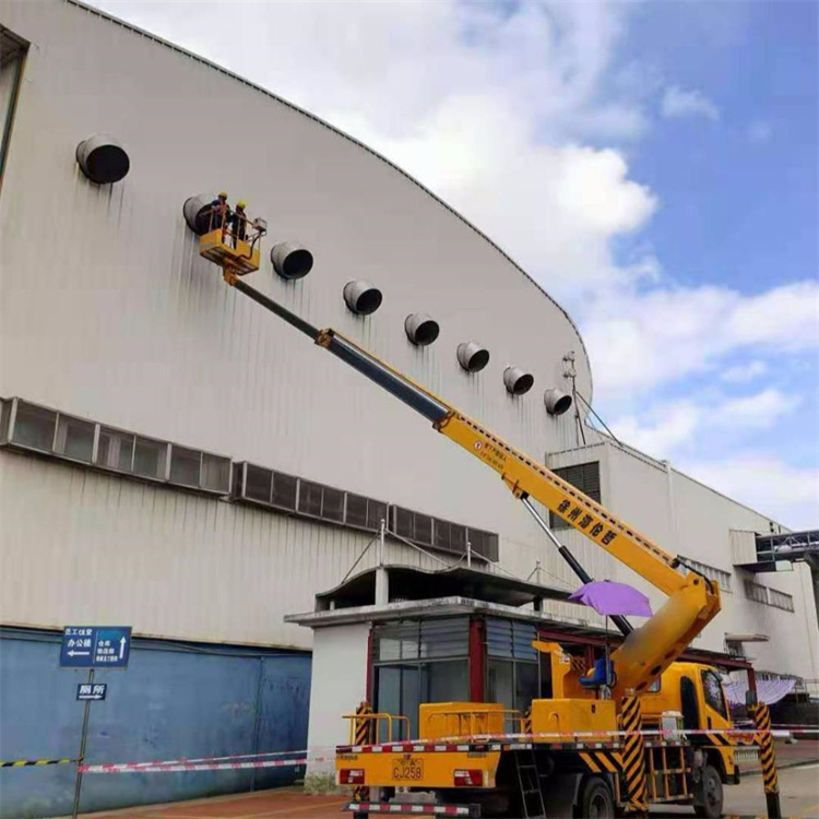 叙永高空作业车出租服务：专业广告牌安装解决方案